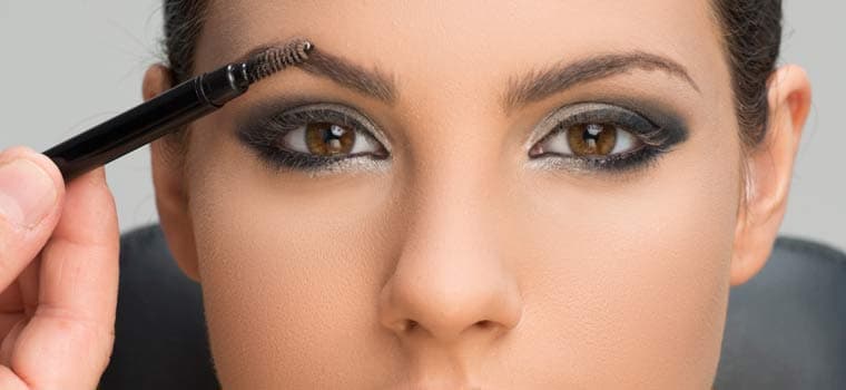 Cómo pintar cejas: los mejores trucos y consejos
