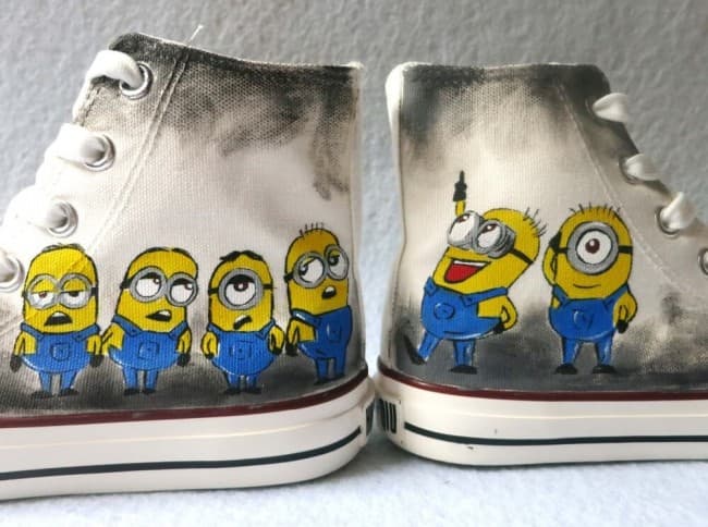 Cómo pintar zapatillas de lona