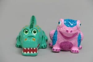 Cómo pintar figuras de yeso