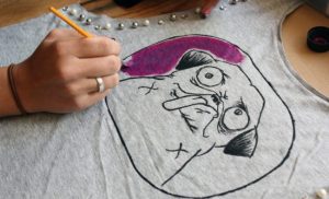Cómo pintar camisetas